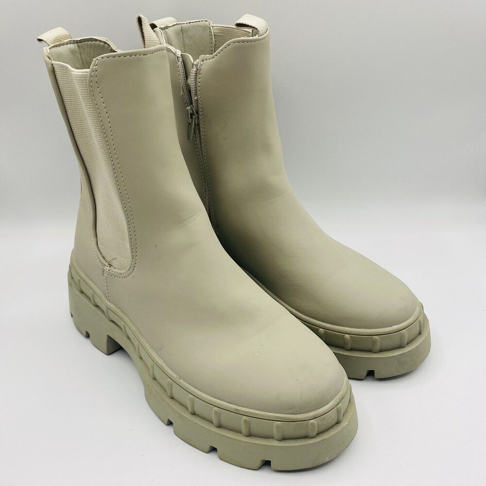 Forever 21 Chelsea Chunky Lug-Sole Ankle Booties Taupe Zip Boots Size 8